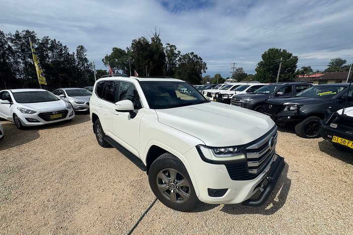 2022 Toyota Landcruiser VX