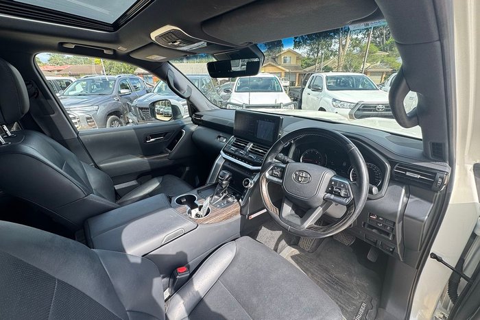 2022 Toyota Landcruiser VX