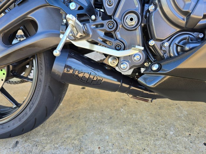 2024 YAMAHA YZF-R7LA Black