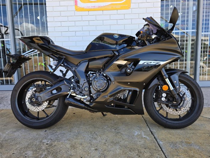 2024 YAMAHA YZF-R7LA Black