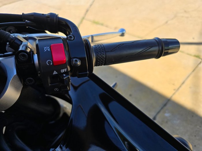 2024 YAMAHA YZF-R7LA Black