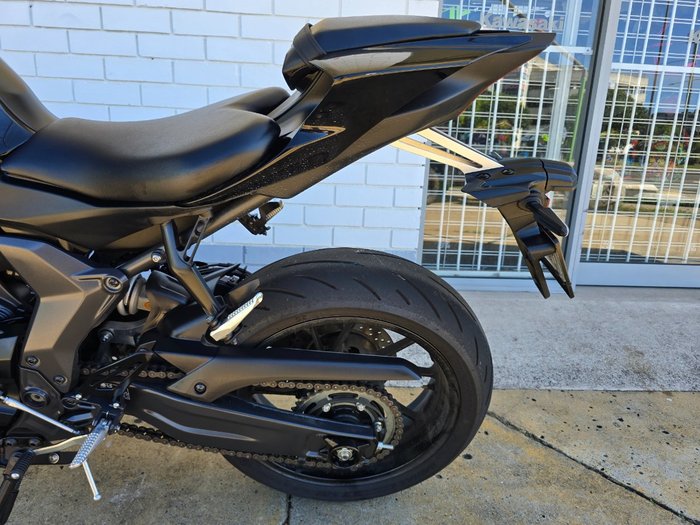 2024 YAMAHA YZF-R7LA Black