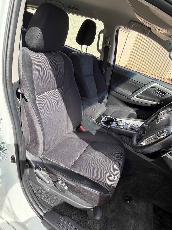 2022 Mitsubishi Pajero Sport GLX