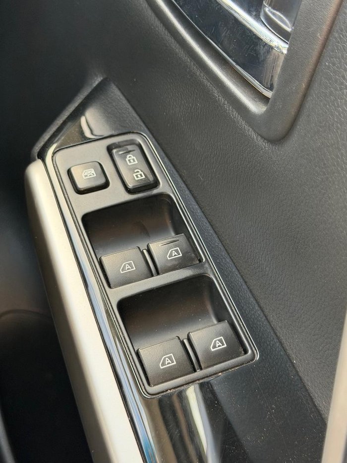 2022 Mitsubishi Pajero Sport GLX