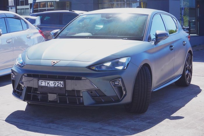 2025 CUPRA Leon