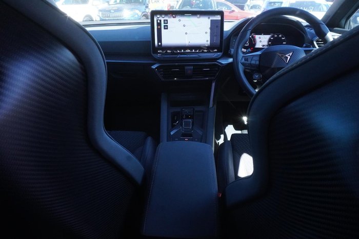 2025 CUPRA Leon VZx