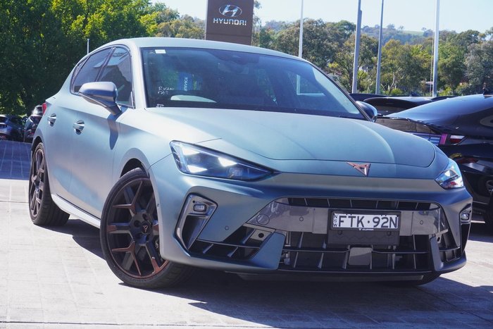 2025 CUPRA Leon VZx
