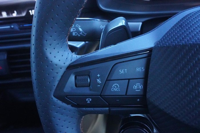 2025 CUPRA Leon VZx