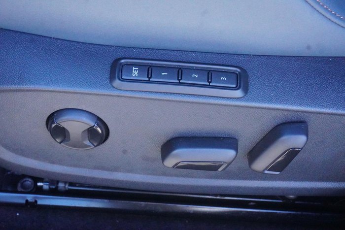 2025 CUPRA Leon VZx