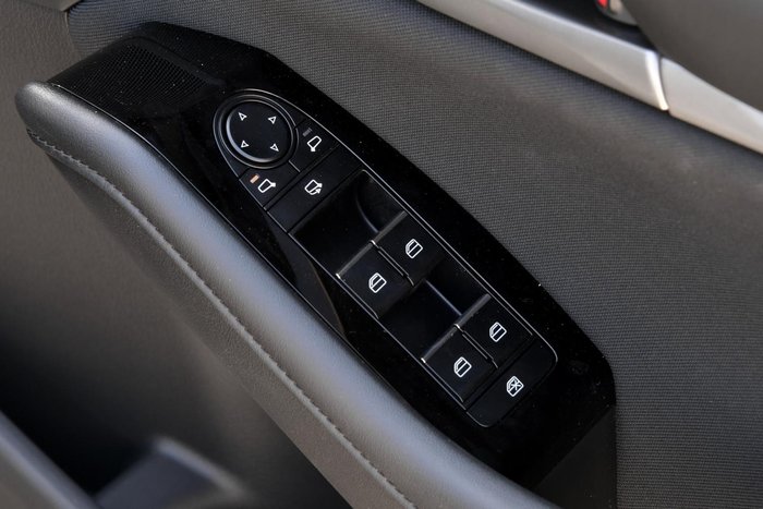 2025 Mazda 3 G20 Pure