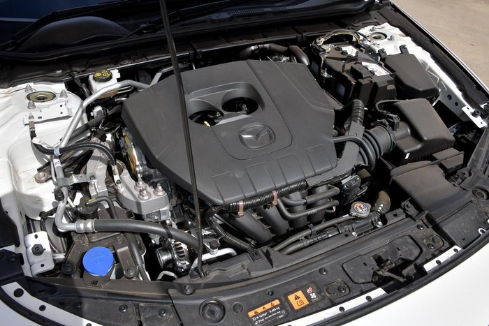 2025 Mazda 3 G20 Evolve