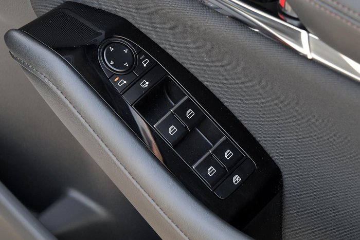 2025 Mazda 3 G20 Evolve