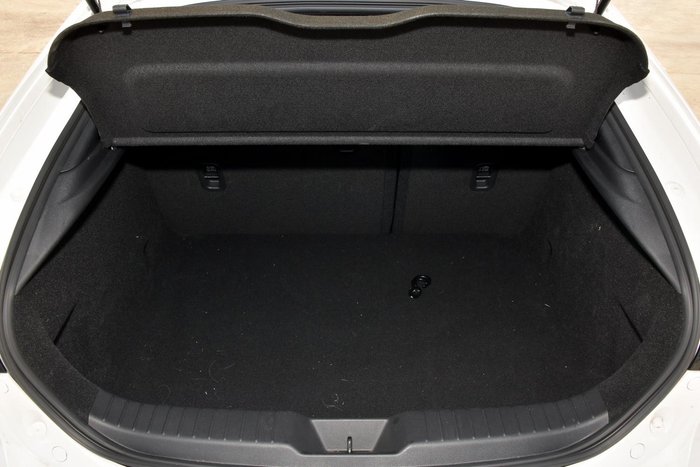 2025 Mazda 3 G20 Evolve