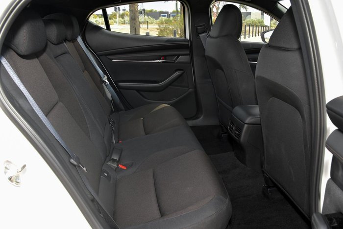 2025 Mazda 3 G20 Evolve