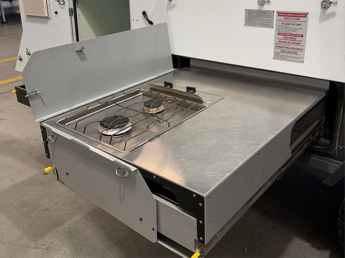 2020 Track Trailer Tvan