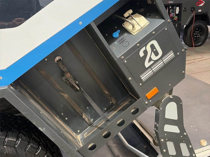 2020 Track Trailer Tvan