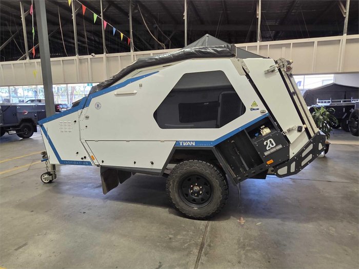 2020 Track Trailer Tvan