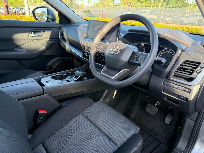 2025 Nissan X-TRAIL ST