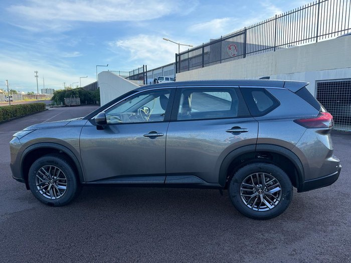 2025 Nissan X-TRAIL ST