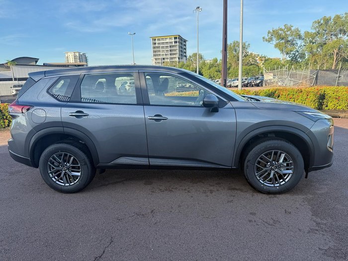 2025 Nissan X-TRAIL ST