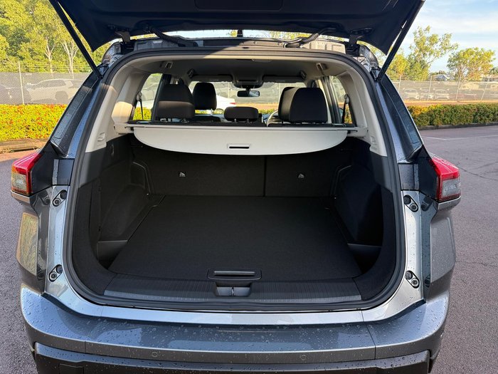 2025 Nissan X-TRAIL ST