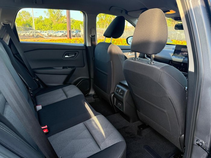 2025 Nissan X-TRAIL ST