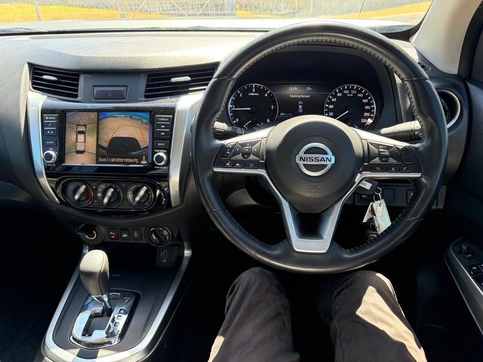 2023 Nissan Navara ST