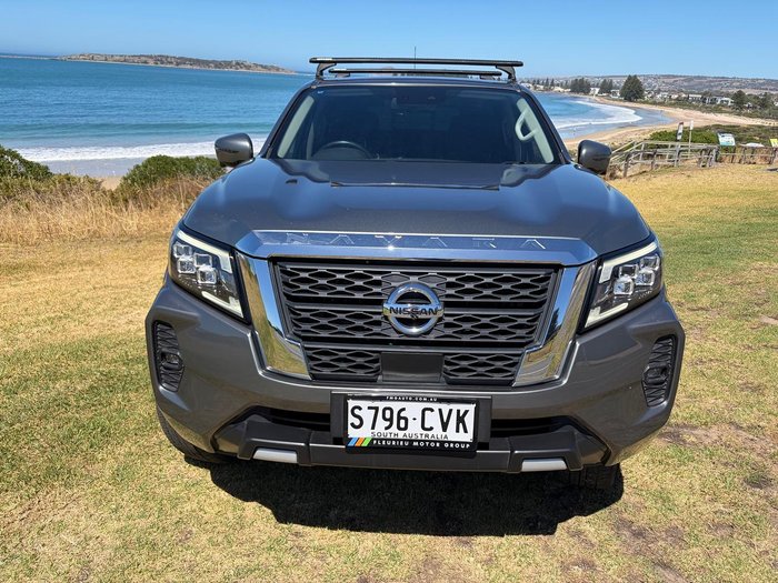 2023 Nissan Navara ST