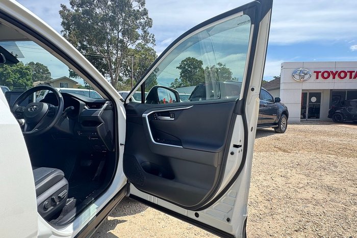 2020 Toyota RAV4 Cruiser