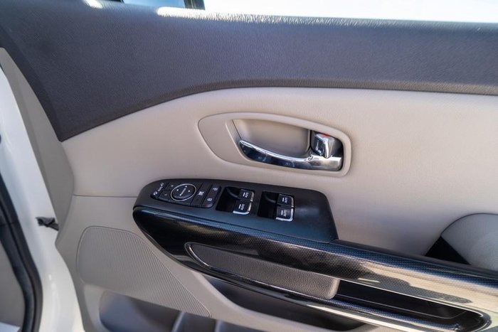 2018 Kia Carnival SLi