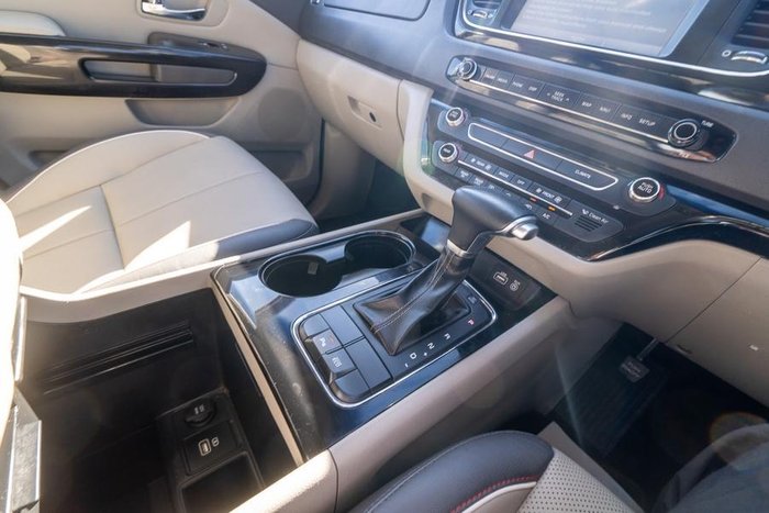 2018 Kia Carnival SLi