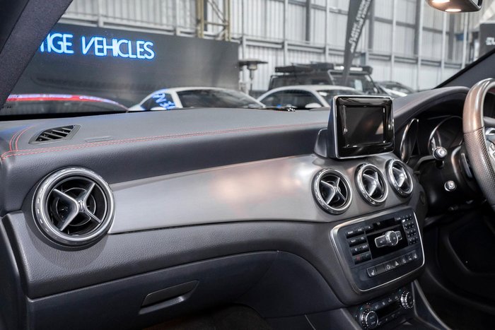 2015 Mercedes-Benz GLA-Class GLA200 CDI X156 Cosmos Black