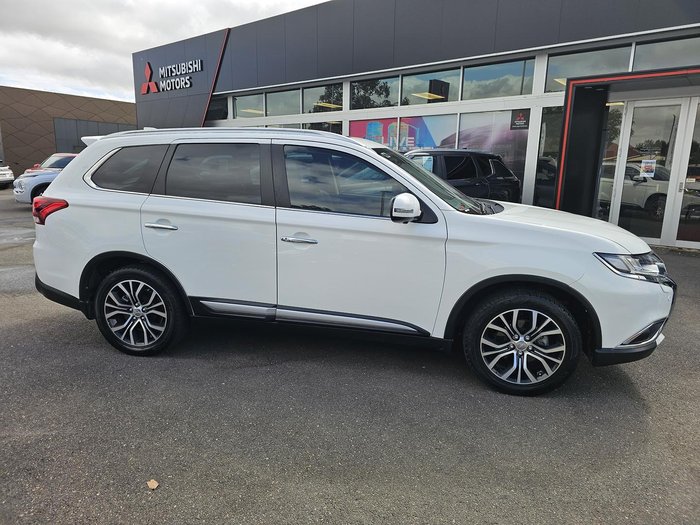 2018 Mitsubishi Outlander Exceed