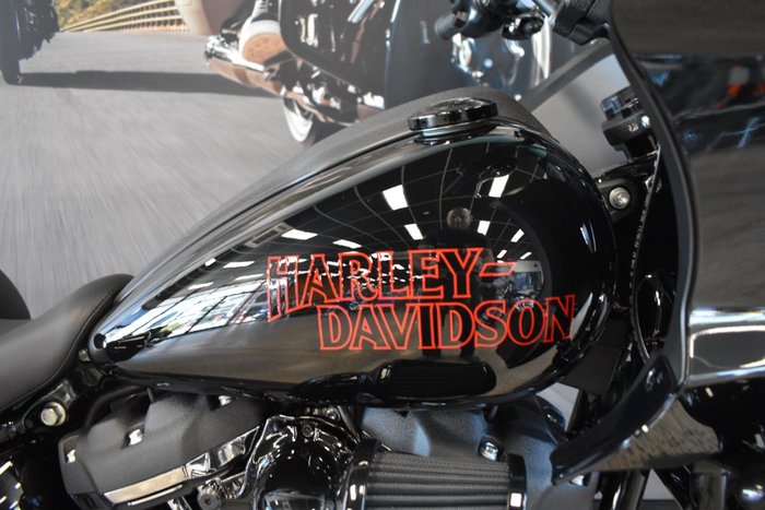 2026 HARLEY-DAVIDSON FXLRST LOW RIDER ST (117)