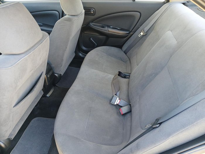 2005 Nissan Pulsar ST N16 MY04 Platinum