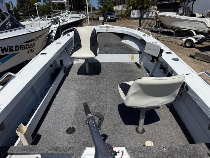 2013 QUINTREX 470 Top Ender