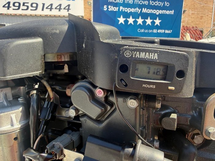 2013 QUINTREX 470 Top Ender