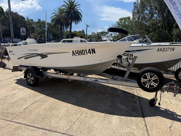 2013 QUINTREX 470 Top Ender