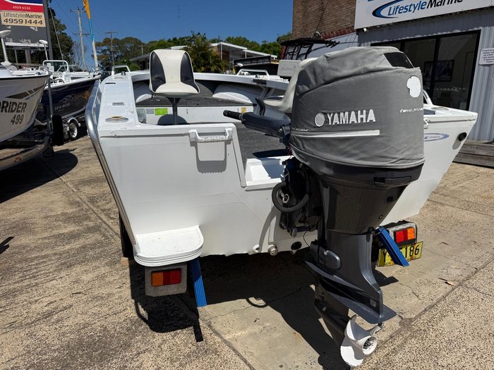 2013 QUINTREX 470 Top Ender