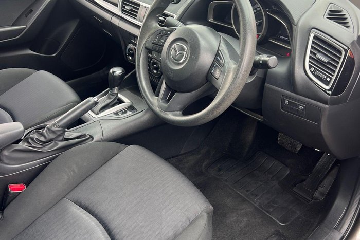 2013 Mazda 3 Neo