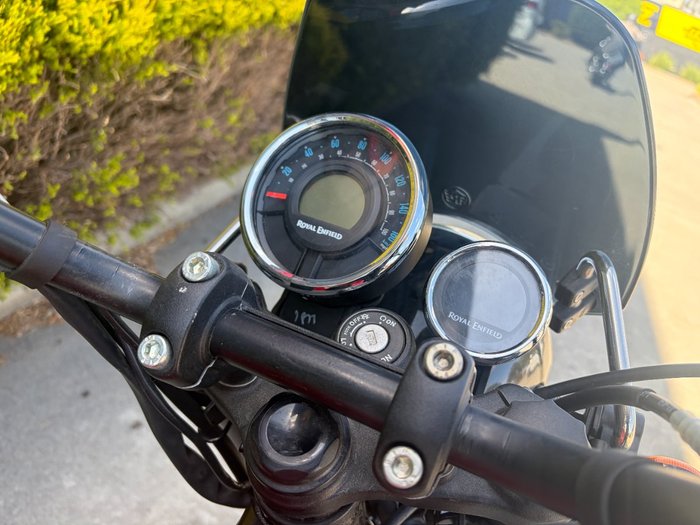 2022 Royal Enfield METEOR 350 FIREBALL Red