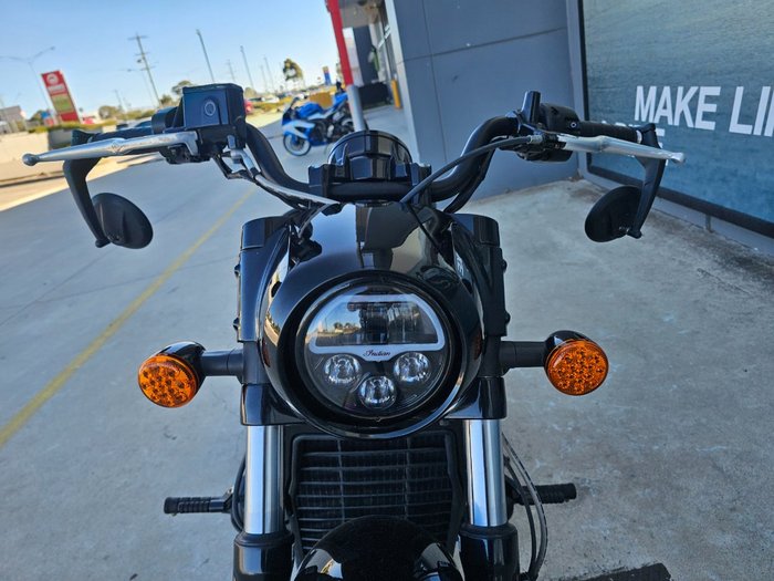 2022 INDIAN SCOUT BOBBER Black