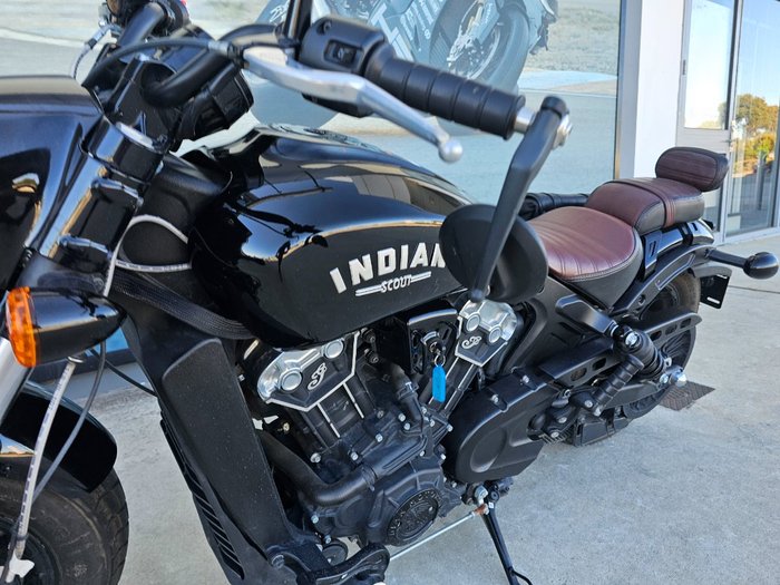 2022 INDIAN SCOUT BOBBER Black