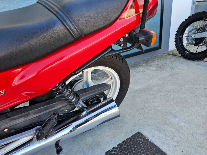 1997 Honda CB250 Red