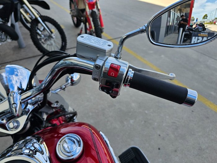 2008 Yamaha XVS1100 V-STAR CUSTOM Red