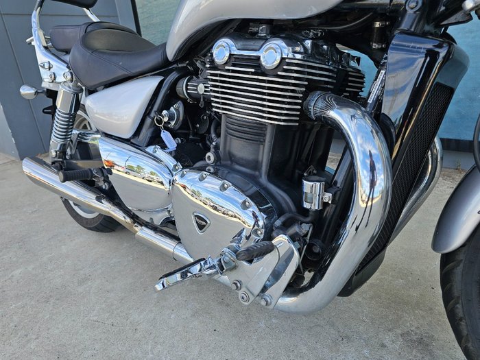 2009 Triumph THUNDERBIRD Black