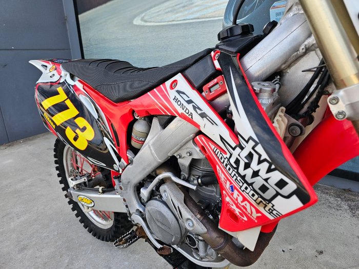 Honda 2010 HONDA 450cc CRF450R Red