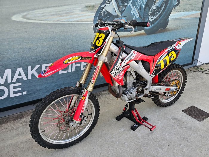 Honda 2010 HONDA 450cc CRF450R Red