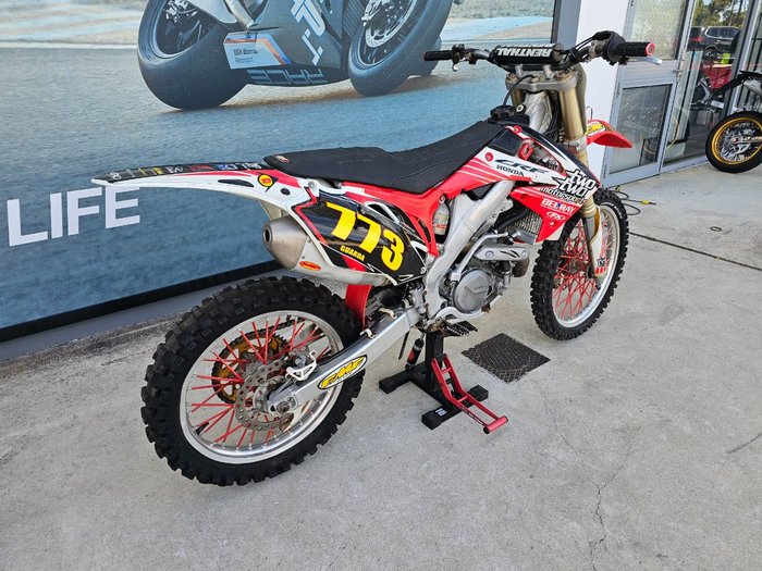 Honda 2010 HONDA 450cc CRF450R Red