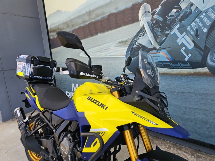 2023 Suzuki V-STROM 800DE Yellow